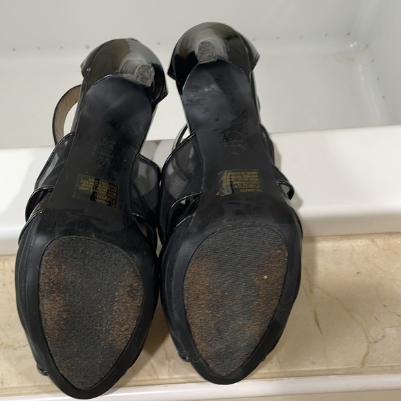 BCBG black patent leather and mesh heels - Picture 7 of 7